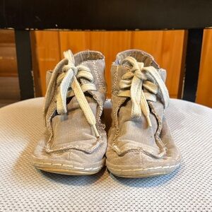 Women’s Rocket Dog Gray Moccasin-like Low Boots